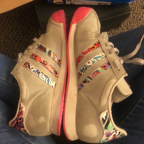 Adidas - Picture 3 of 5